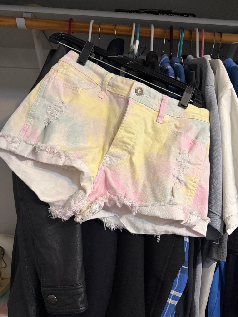 Hollister pastel high waist shorts 3/26